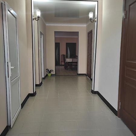 Гостевой Дом Лума Hotel Sukhumi Ngoại thất bức ảnh