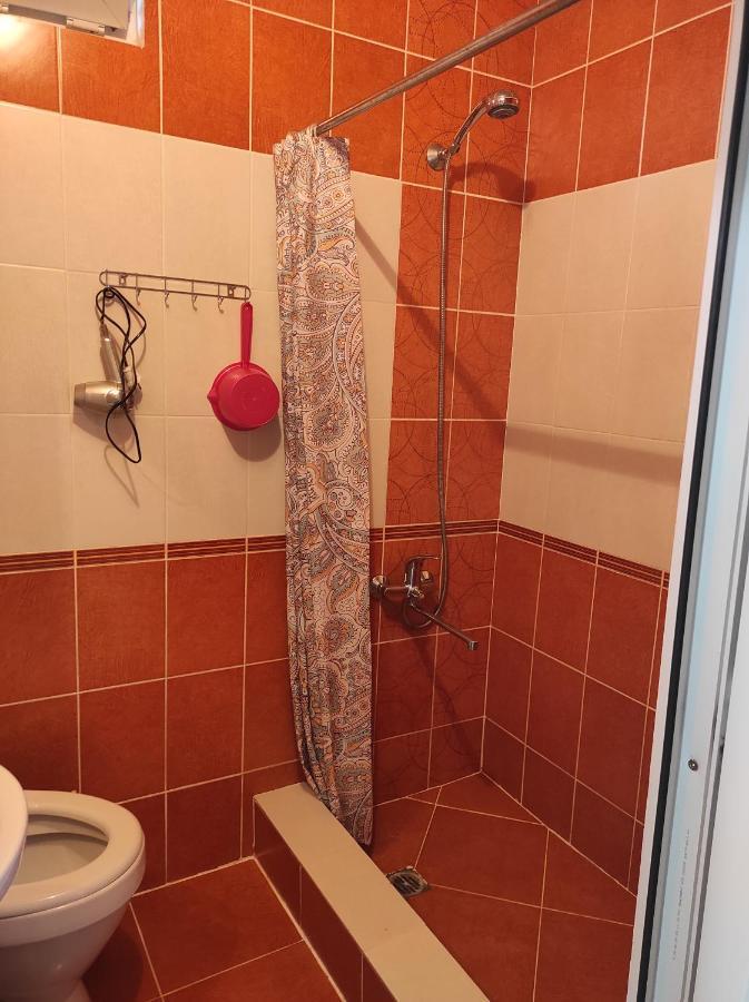 Гостевой Дом Лума Hotel Sukhumi Ngoại thất bức ảnh